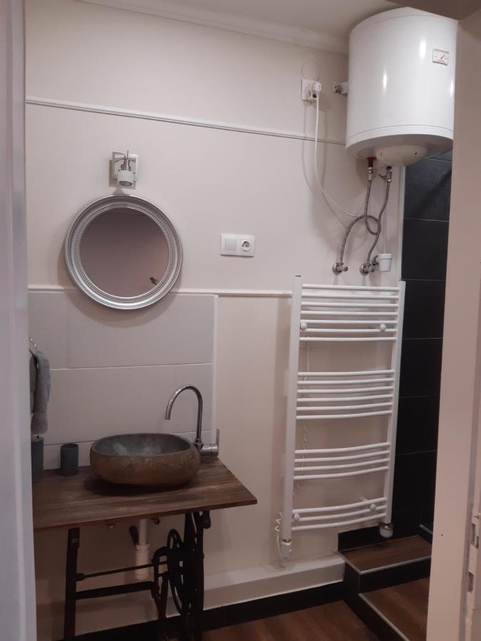 Ady Apartman Tata Exterior foto